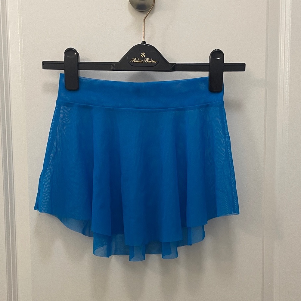 Eleve ballet skirt size S